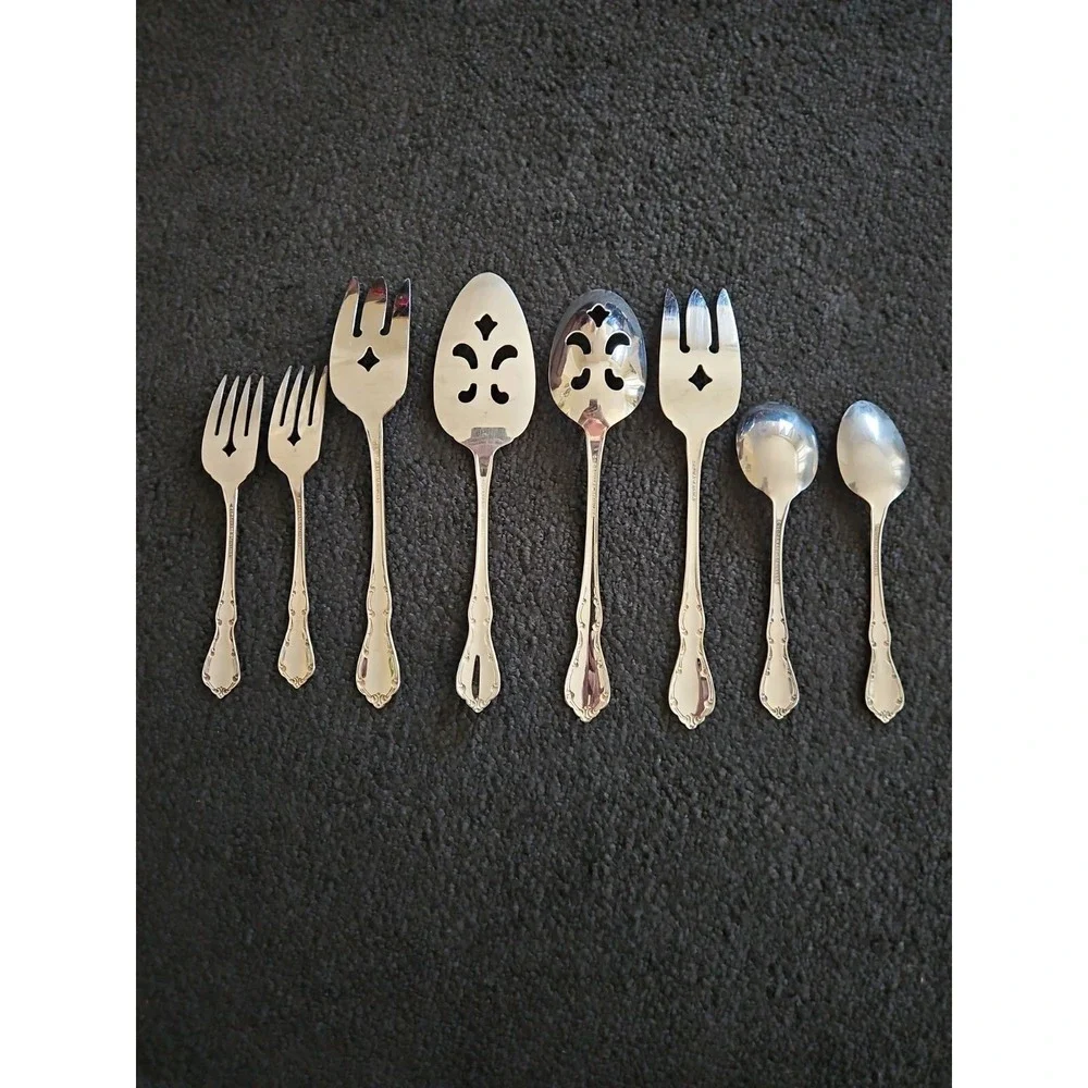 Oneida Whittier 18/8 Stainless Flatware Lot 8pc Serving Pieces Forks Spoon